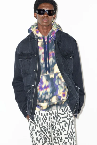Look 16